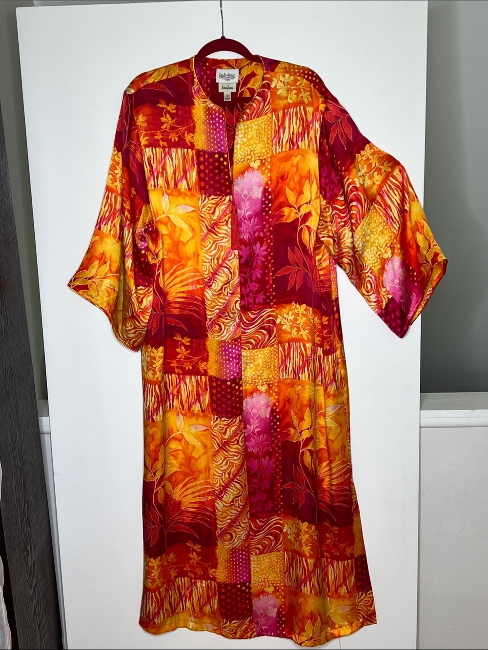 Lejaby Paris for Neiman Marcus Sz M 100% Silk Long 3/4 Sleeve Caftan Maxi Dress